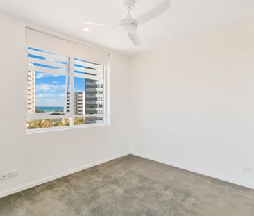 TIDY BEACHFRONT APARTMENT - Photo 6