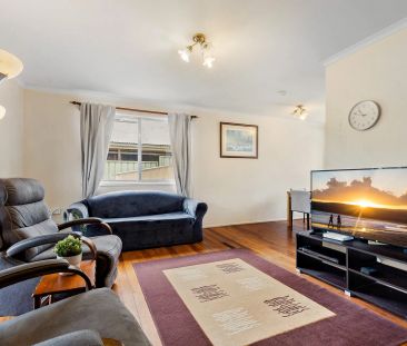 Spacious Split-Level Family Home with Great Outdoor Living ! - Photo 1