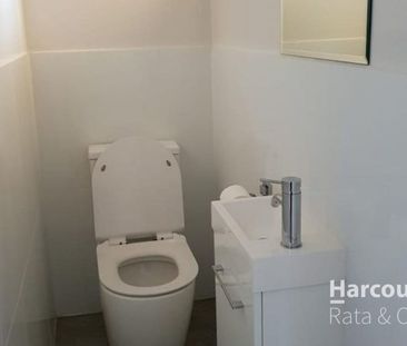 Modern Living - Photo 5