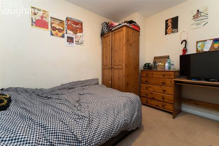 5 bedroom semi-detached house to rent - Photo 5