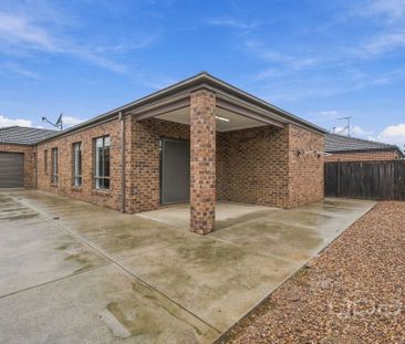 4 BEDROOM FAMILY HOME IN ARNOLDS CREEK ESTATE - Photo 5