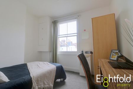 4 bedroom maisonette to rent - Photo 4