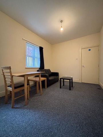 2, 5, Camden Street, Belfast, BT9 6AT - Photo 2