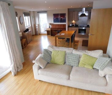 3 bedroom flat to rent - Photo 5