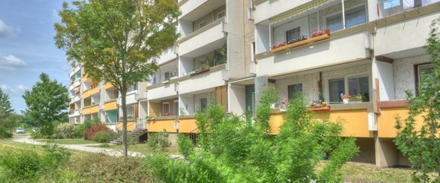 Grüne und ruhige Lage – 6. Etage- renoviert ab sofort - Foto 1