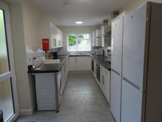 Prior Deram Walk, CV4, Coventry - Photo 1