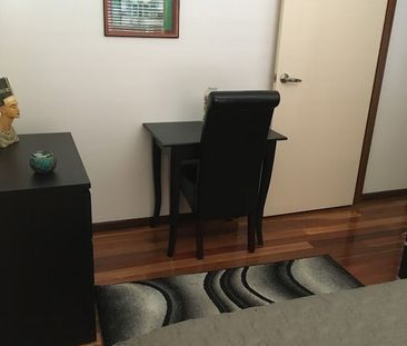 Altona Meadows - Photo 4