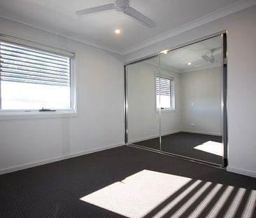 Modern & Convenient Living - Photo 4