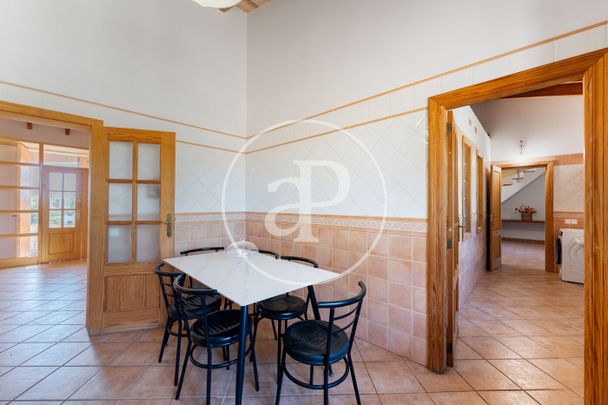 House for rent in the Village of Ruberts - Photo 1