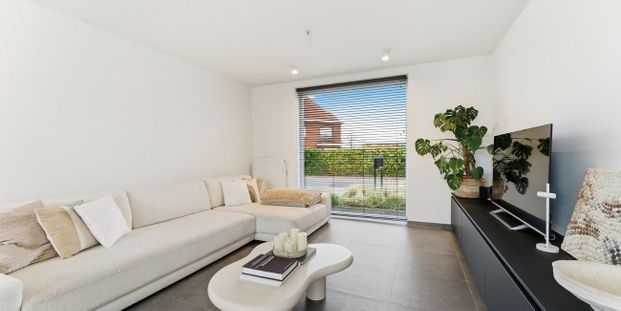 Woning te huur in Oekene voor € 1.350 met 5 slaapkamers - Photo 1