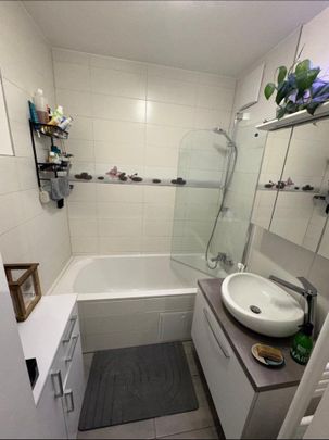 Wunderschöne 2 ZW, Zentral mit Stellplatz - Photo 1