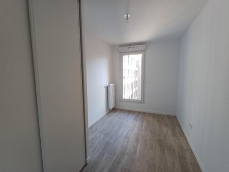 location Appartement T4 DE 80m² À BOBIGNY - Photo 5