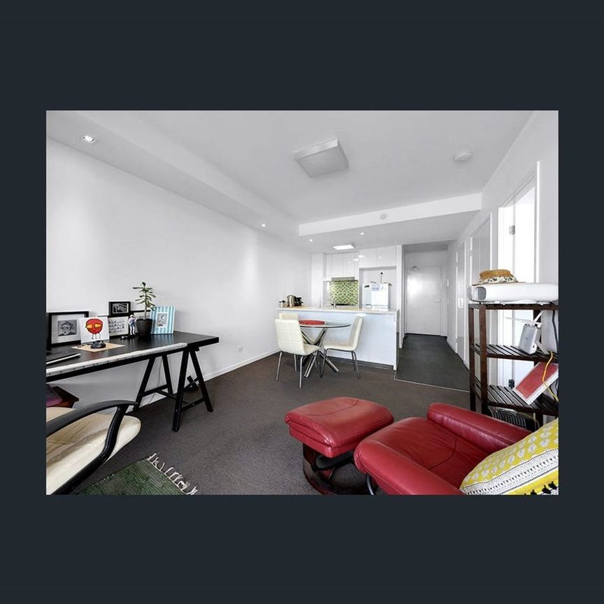 "Modern and Spacious Apartment for Rent in Woolloongabba - Your Ideal Urban Retreat!" - Photo 1
