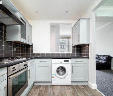 3 bed house to rent in Princes Avenue, Finchley, N3 2 - Photo 1