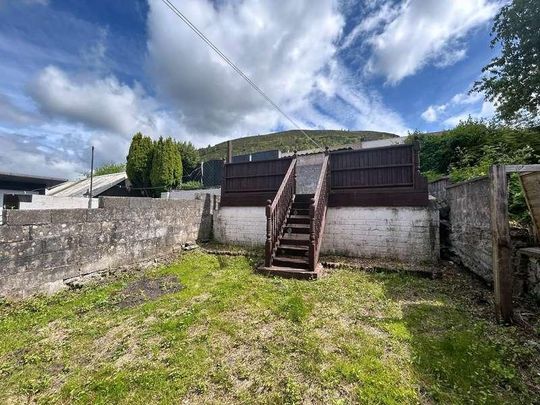 Miskin Road, Tonypandy, CF40 - Photo 1