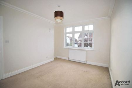 3 bedroom semi-detached house to rent - Photo 4
