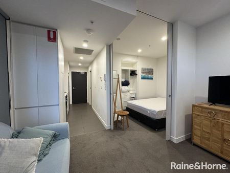 B611/75 Shortland Esplanade, Newcastle, NSW 2300 - Photo 3