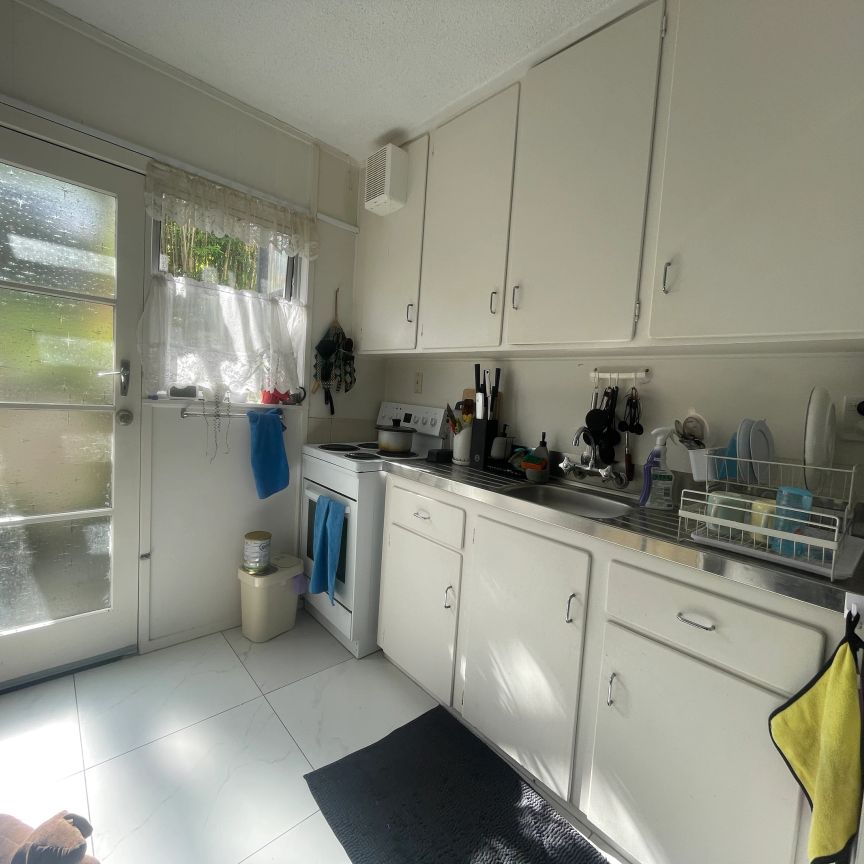 102/11 Mcdonald Crescent - Photo 1