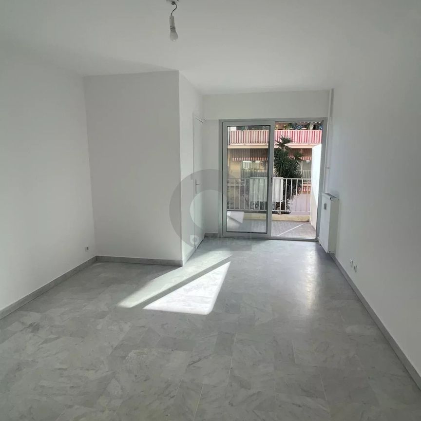 Location Appartement 1 pièce 25m² ROQUEBRUNE CAP MARTIN 06190 - Photo 1