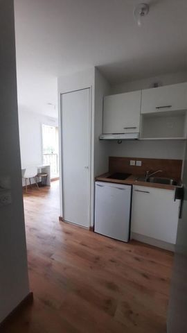 Location Appartement 1 pièce 19m² LYON 7ème - Photo 5