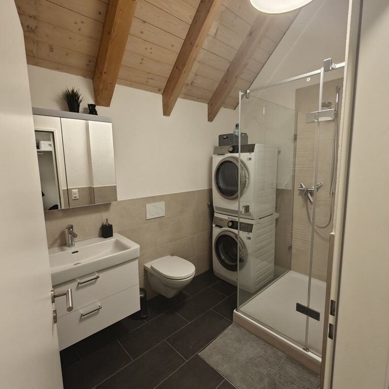 Moderne Dachwohnung mit grossartiger Aussicht - Foto 2