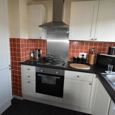 BOBBLESTOCK - Photo 3