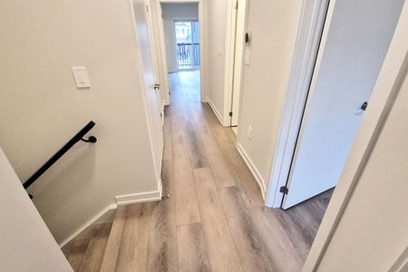 For Lease - 23 Agnes Lane, Richmond Hill, Ontario - Photo 2