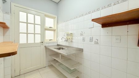 Casa com 5 quartos e 230m² para alugar em Centro Histórico, Porto Alegre. - Photo 3