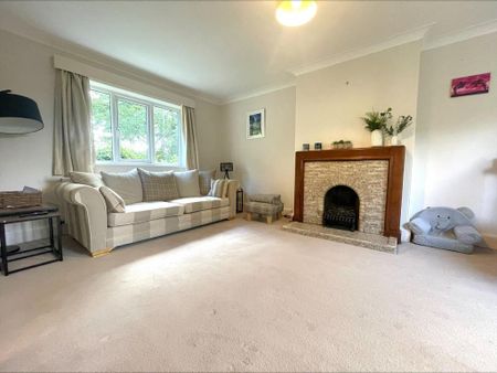 3 bedroom detached house to rent - Photo 3