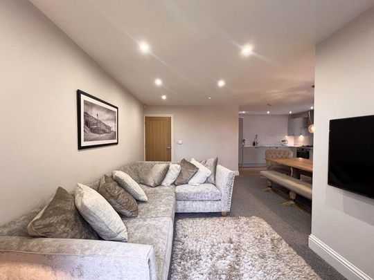 2 bedroom property to rent - Photo 1