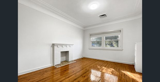 Full Brick Bungalow in the Heart of West Ryde - Photo 1