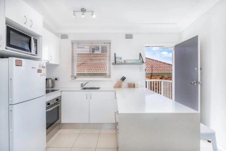 Beach Side Life Style Apartment - Photo 2