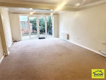 3 bedroom cottage to rent - Photo 2