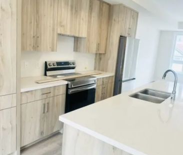 Condo Townhouse For Lease | W9244379 - Photo 5