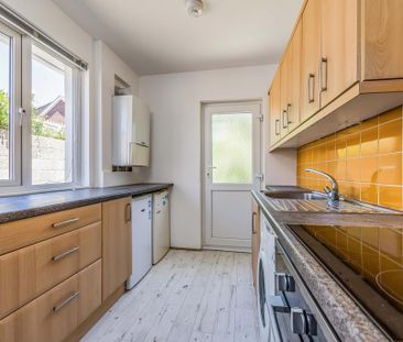 3 bedroom bungalow to rent - Photo 2