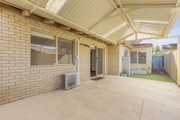 2/60 Robert Street, - Photo 1