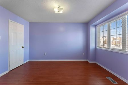 For Lease - 1 Cameron Glen Boulevard, Toronto, Ontario - Photo 4