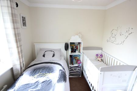 Stonechat Road, Horndean Unfurnished - Photo 5