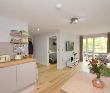 1 bedroom flat to rent - Photo 2