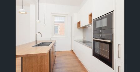 Conveniently located - Photo 5