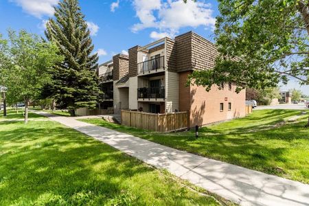 5300 Rundlehorn Drive NE, Calgary - Photo 5