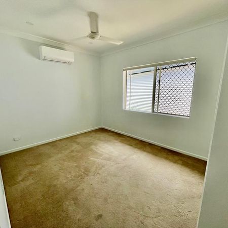 EXCELLENT FAMILY HOME IN SOUGHT AFTER PARKRIDGE ESTATE! - Photo 4