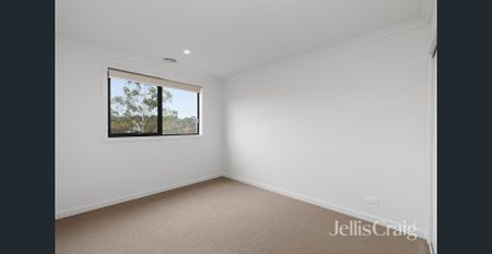 Modern Family Living in a Peaceful St Helena Pocket - Photo 4