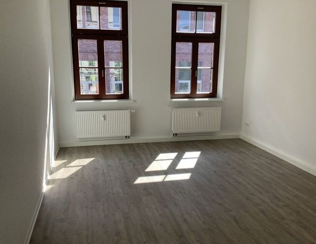 Frisch sanierte 3 Raum Wohnung zu vermieten - Photo 1
