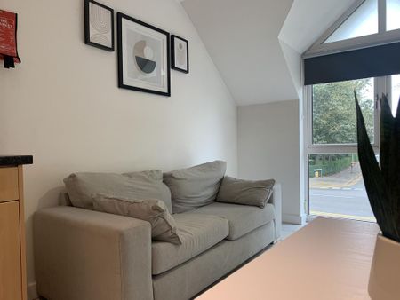 2 bedroom flat to rent - Photo 3