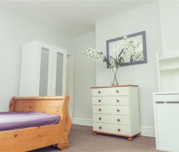 Artillery Road, Guildford, Surrey, GU1 4NN - Photo 4