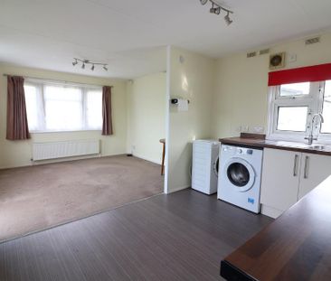 1 bedroom park home to rent - Photo 4