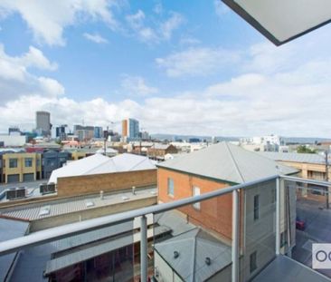 302/288 Waymouth Street - Photo 2