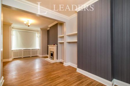 3 bedroom terraced house to rent - Photo 2