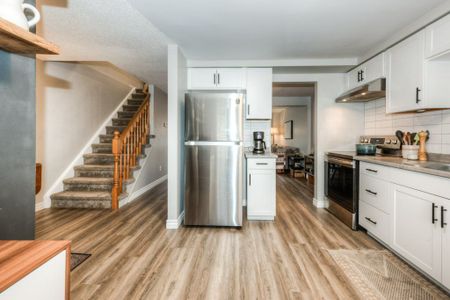 For Lease - 48 Wendy Crescent, Kitchener, Ontario - Photo 3